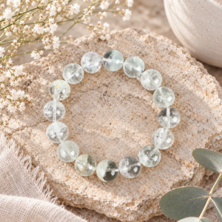 Armband - bergkristall med inklusioner 13 mm